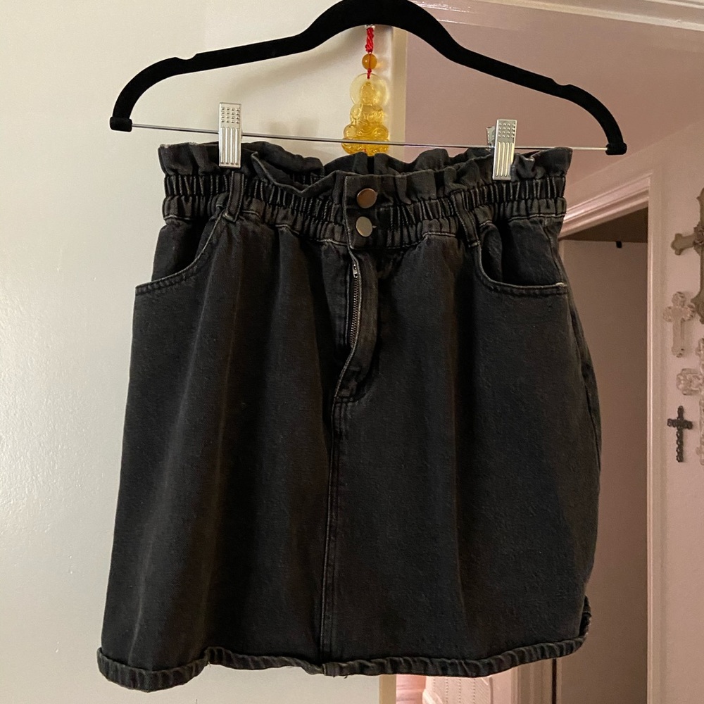 Grey denim skirt